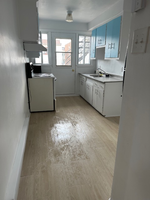 Lager 4 1/2 hardwood floors apartment in Lachine for Rent !! - Photo 7