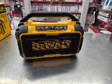 radio de construction Dewalt dcr010 neuf