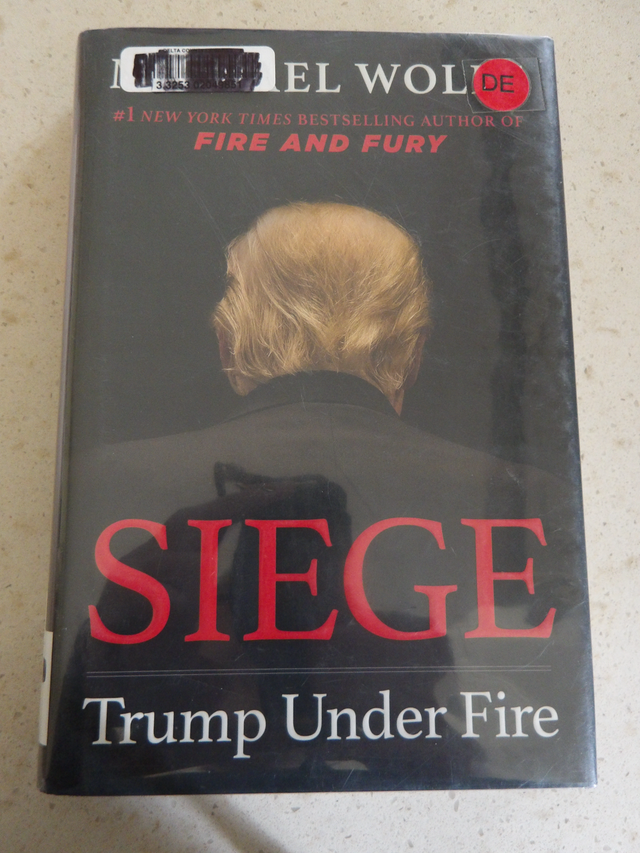 DONALD TRUMP BOOKS BY MICHAEL WOLFF - Photo 5