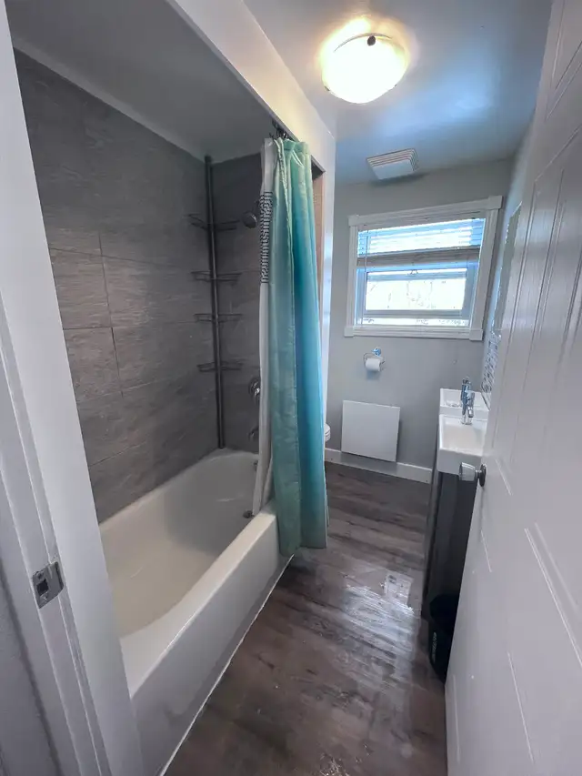 BERWICK HOUSE FOR SALE - TWO 3 BEDROOM UNITS - Photo 4