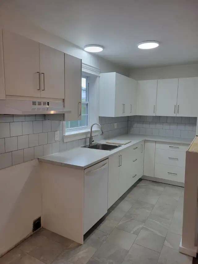BERWICK HOUSE FOR SALE - TWO 3 BEDROOM UNITS - Photo 8