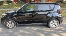 KIA SOUL, 2018 LX, Active, Low KM - Photo 2