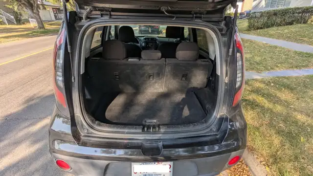 KIA SOUL, 2018 LX, Active, Low KM - Photo 6