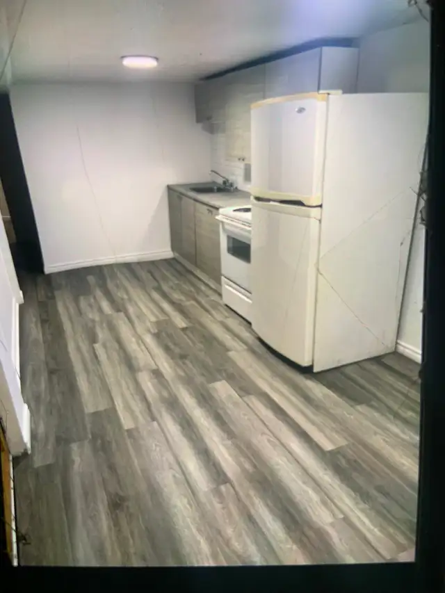 4 1/2 near Viau metro, internet,parking for May 1st
