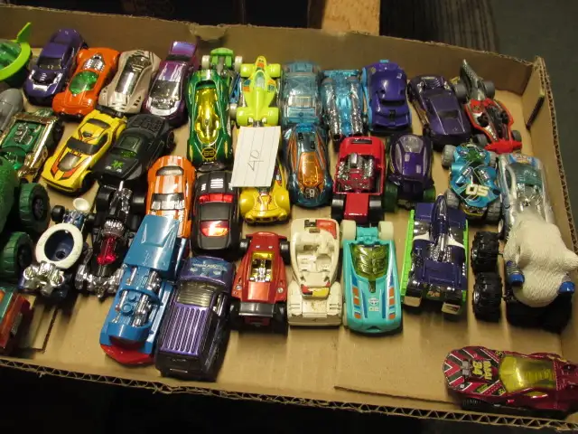 Hot Wheels cars, trucks and tractor collection,-  432 in total - Photo 2