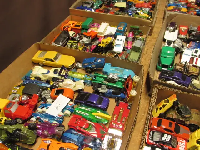 Hot Wheels cars, trucks and tractor collection,-  432 in total - Photo 5