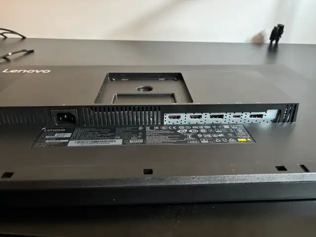 1 screen/écran LENOVO P27h-10 , 27 in/po   3 video cables - Photo 7