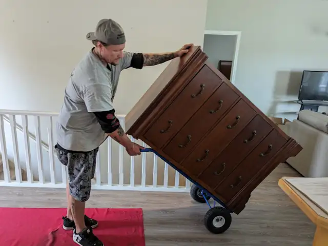 MOVING SERVICES ☎️ 437-971-0071 ☎️