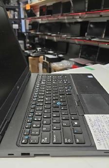 Dell Latitude 5590 i5-8350U 8GB DDR4 NVMe 256GB 15,6po HDMI - Photo 3