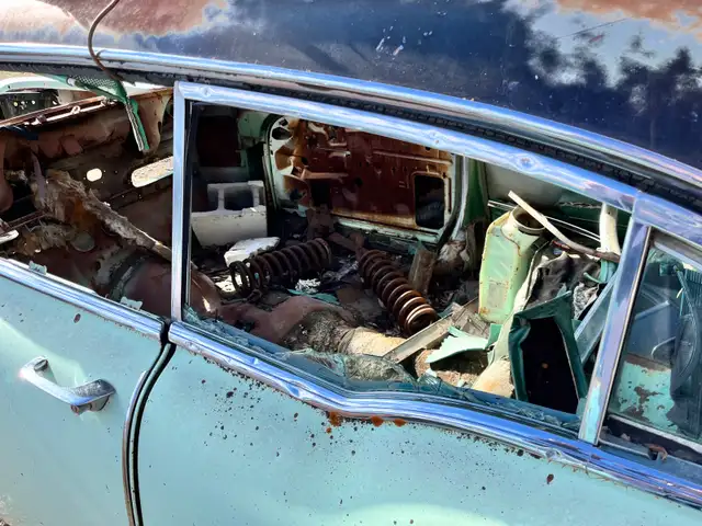 1958 Cadillac Series 62 - Photo 3