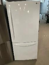 Réfrigérateur blanc 30'' congélateur en bas LG
