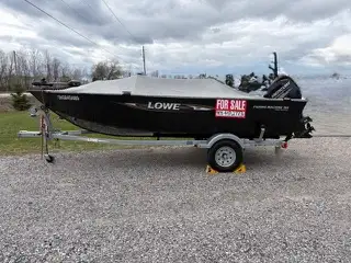 2016 LOWE Fishing Machine 160 PRO SC