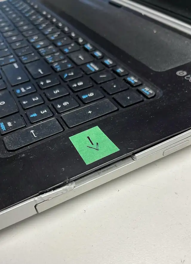 Laptop HP Pavilion 17 i5-4210U 16Go SSD 480Go DVD 17,3 po HDMI - Photo 2