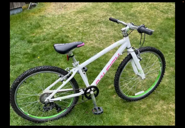 Girls Raleigh LILY Bike