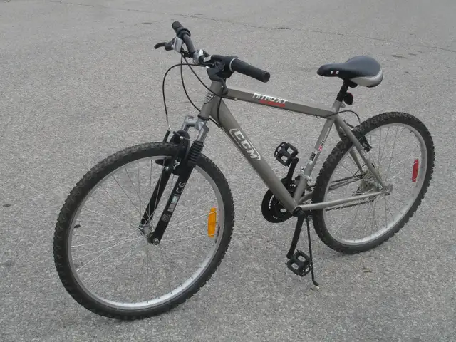 ADULT OR TEEN 26' CCM NITRO XT SERIES 21 SPEEDS WITH SUSPENSION! - Photo 2