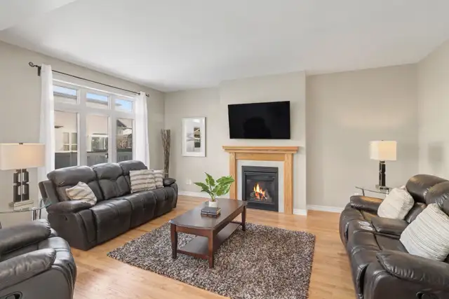 Spacious 4 2 bedrm plus loft home in Findlay Creek - Photo 5