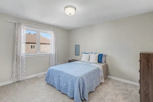 Spacious 4 2 bedrm plus loft home in Findlay Creek - Photo 8