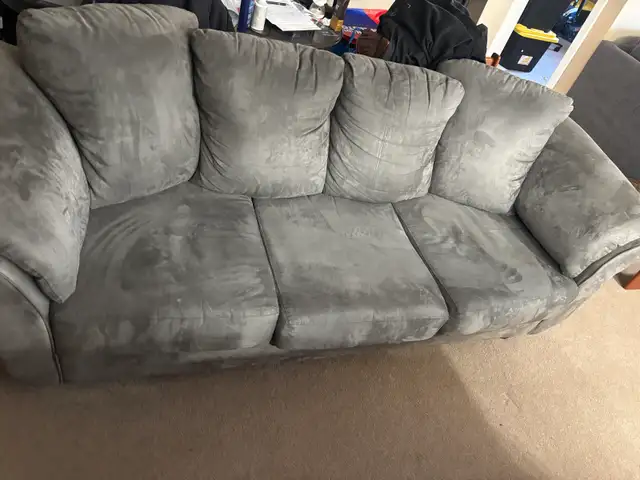 3 seater couch - Photo 2