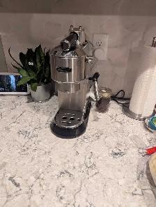 Delonghi Dedica EC685 ESPRESSO Machine