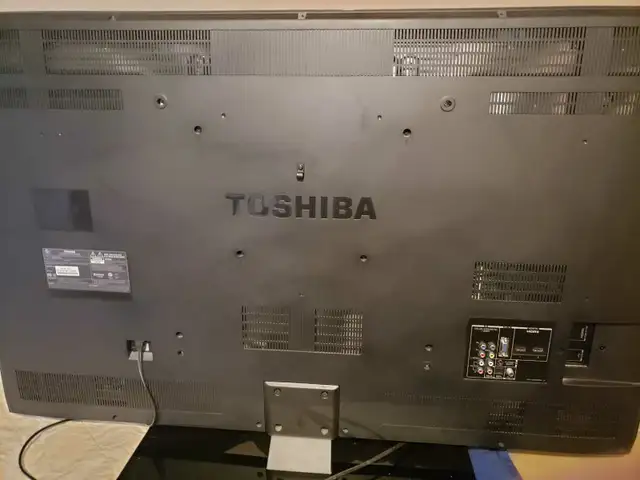 Toshiba 46' LCD - Photo 3