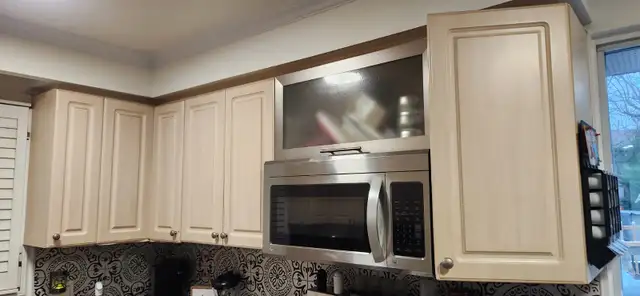 KITCHEN CUPBOARDS. USED FOR STORAGE TOO - Photo 4