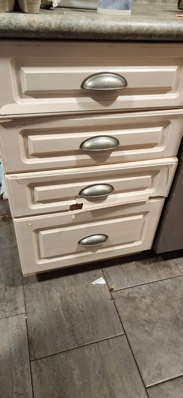 KITCHEN CUPBOARDS. USED FOR STORAGE TOO - Photo 6