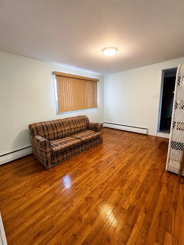 2 and 1/2 apartment for rent in Saint Leonard