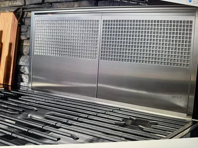 Wolf pop-up kitchen exhaust hood - Photo 3