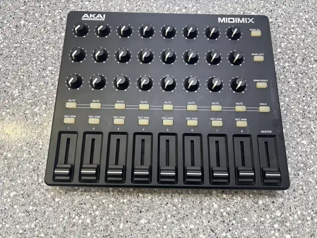 Akai Midimix Professional Control Surface