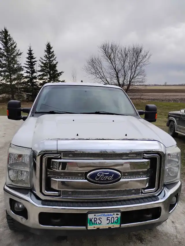 2011 f350 XLT licensed as a 250. - Photo 2
