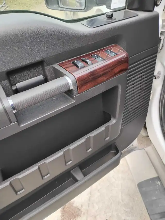 2011 f350 XLT licensed as a 250. - Photo 9