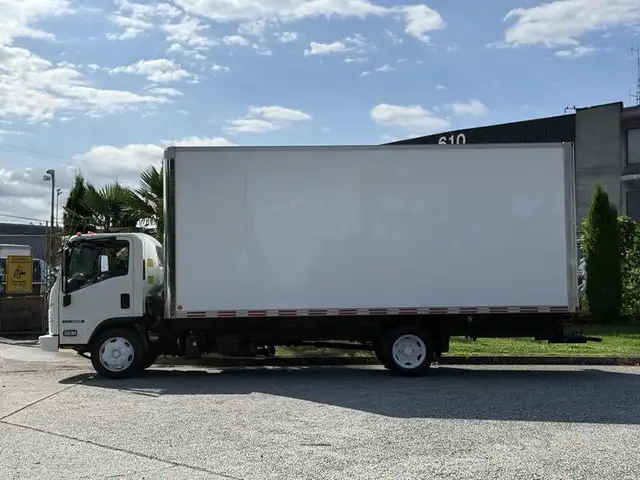 Movers and packers with truck - Photo 2