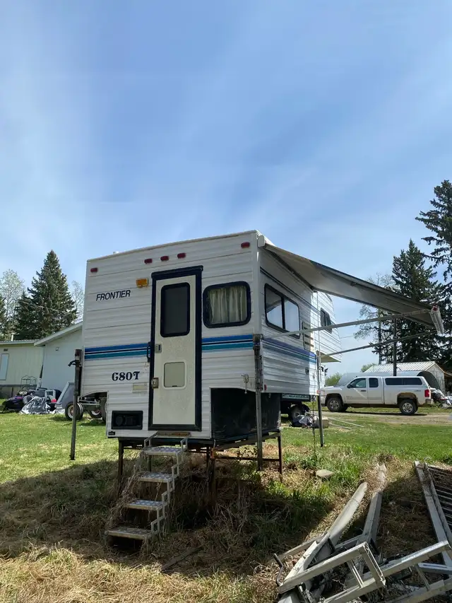 1999 truck camper