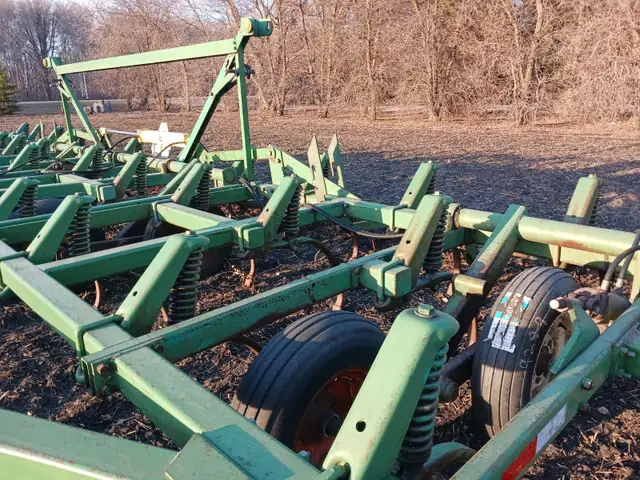 John Deere 1610 35 foot Deep Tiller - Photo 5