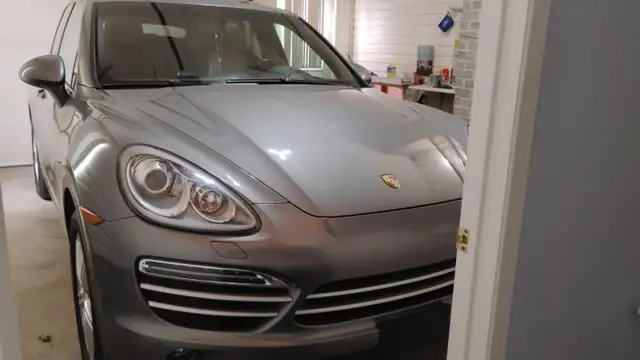 Porsche Cayenne Edition Platinum (Tiptronic) 4WD ONLY 96K KM - Photo 6