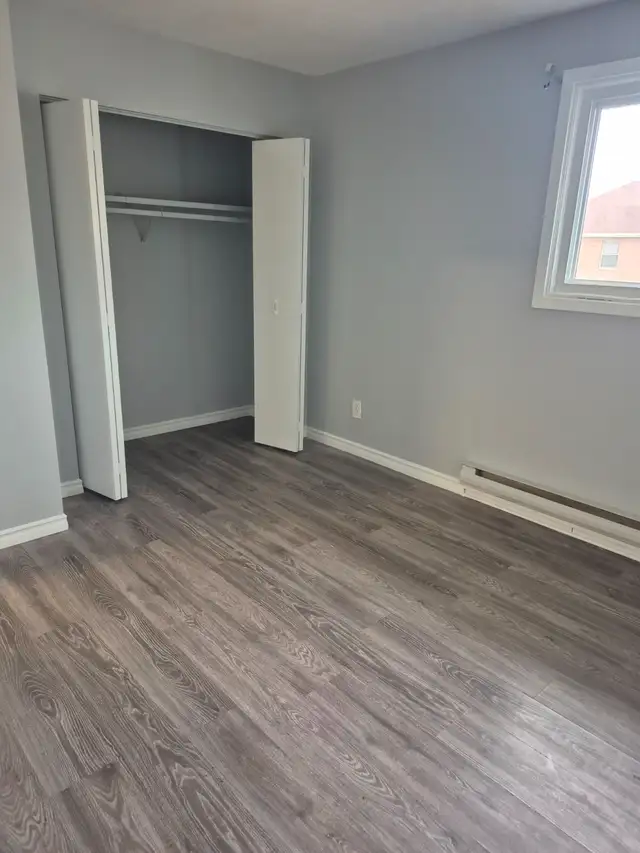 3 Bedrooms and 2 washroom available - Photo 3