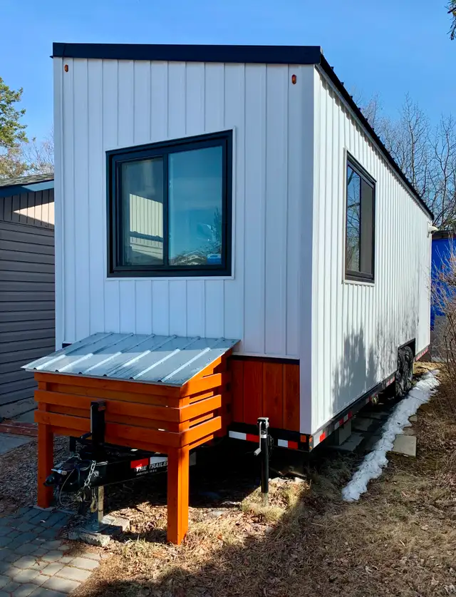 Mobile Prep Kitchen / New / - Photo 2