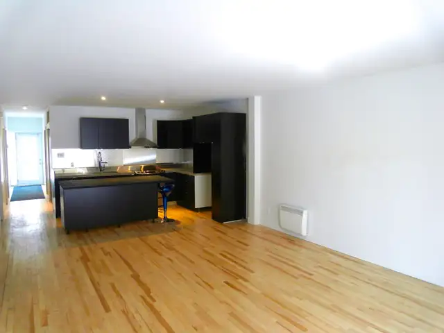 Superbe appartement 3 chambres et stationnement - Photo 2