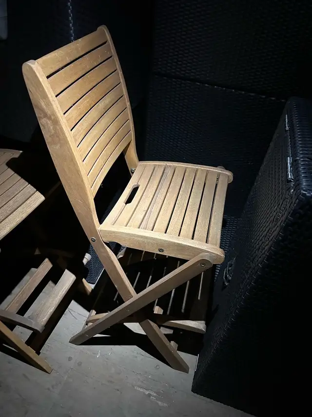 Teak Bar with Chairs - Photo 6