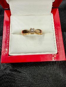 Women's 10K Gold Diamond Solitaire Ring~Size 7.5