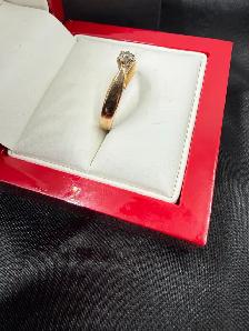 Women's 10K Gold Diamond Solitaire Ring~Size 7.5 - Photo 2