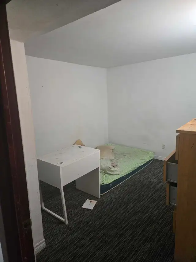 room for rent - Photo 2