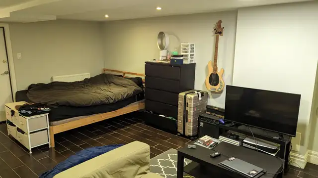 Spacious Basement Studio in Trendy West Queen West Neighbourhood - Photo 6