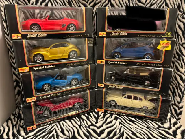 PRICE DROP Maisto SE Model Cars $25 - Photo 2