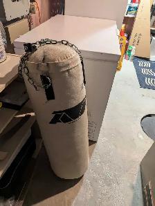 Heavy Bag / Boxing
