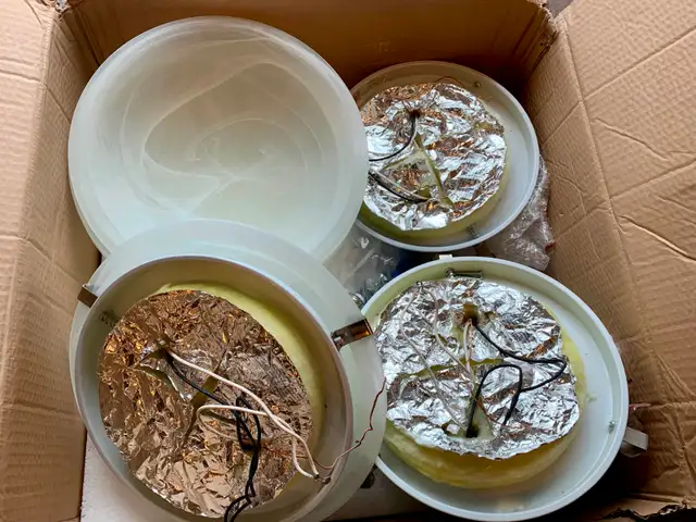 Flush Mount Ceiling Light - 4 pieces - Photo 6
