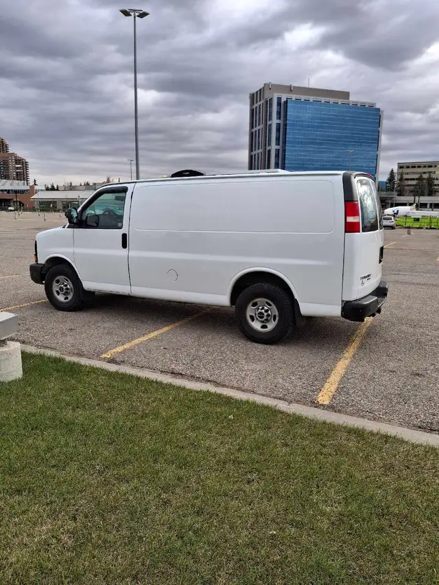 2013 GMC Savana 2500