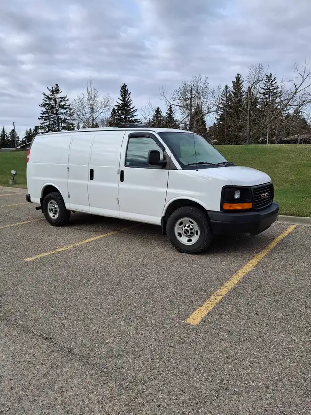 2013 GMC Savana 2500 - Photo 3
