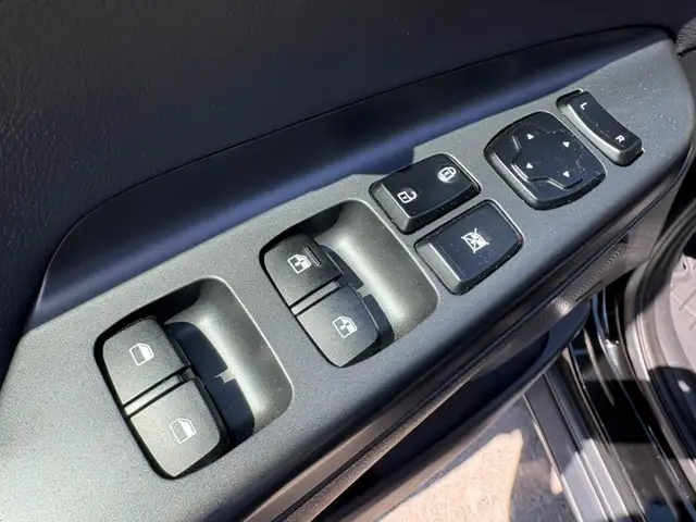 2019 HYUNDAI KONA ULTIMATE - LEATHER SEATS - NAVIGATION - AWD - Photo 16