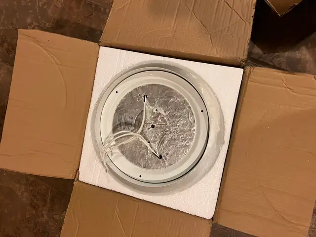 2 Light Flush Mount Ceiling Light Fixture  3 pieces - Photo 3